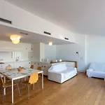 Cadaqués White Sea Apartments